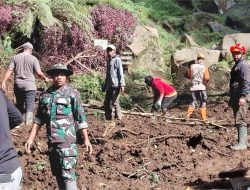 Material Longsor di Kota Batu Tutup Saluran Drainase, Rumah Warga Tergenang Air
